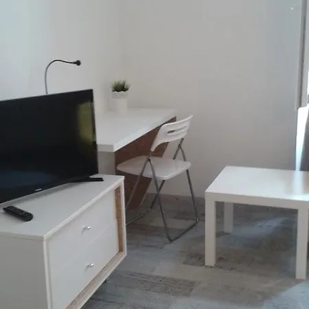Hostel Ljiljana *
